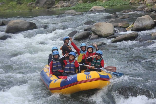 Serunya Arung Jeram Sungai Elo Magelang