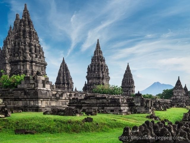 5 tempat wisata di Jogja Prambanan